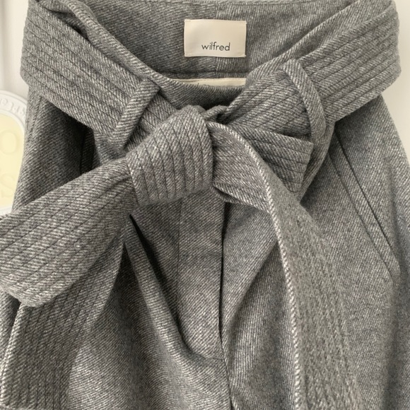 Aritzia wool pants - Picture 2 of 2